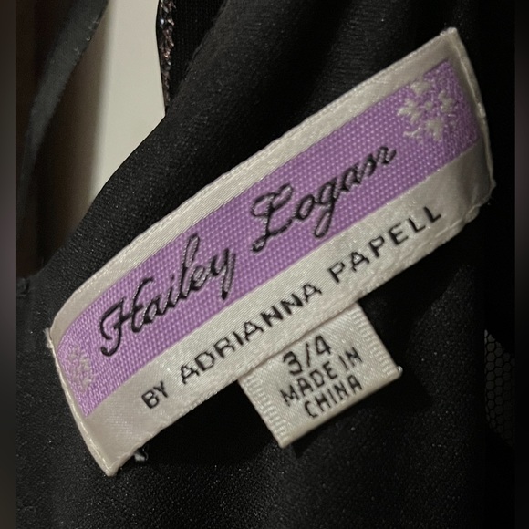 GORGEOUS PROM DRESS!!! Hailey Logan by Adrianna Papell. Size 3/4 - Picture 4 of 11